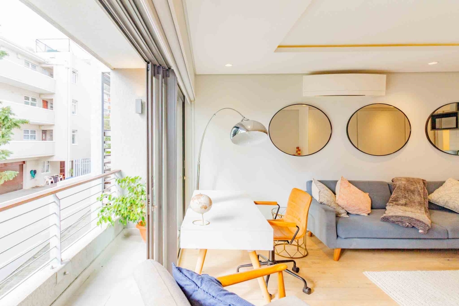 1 Bedroom Property for Sale in Sea Point Western Cape